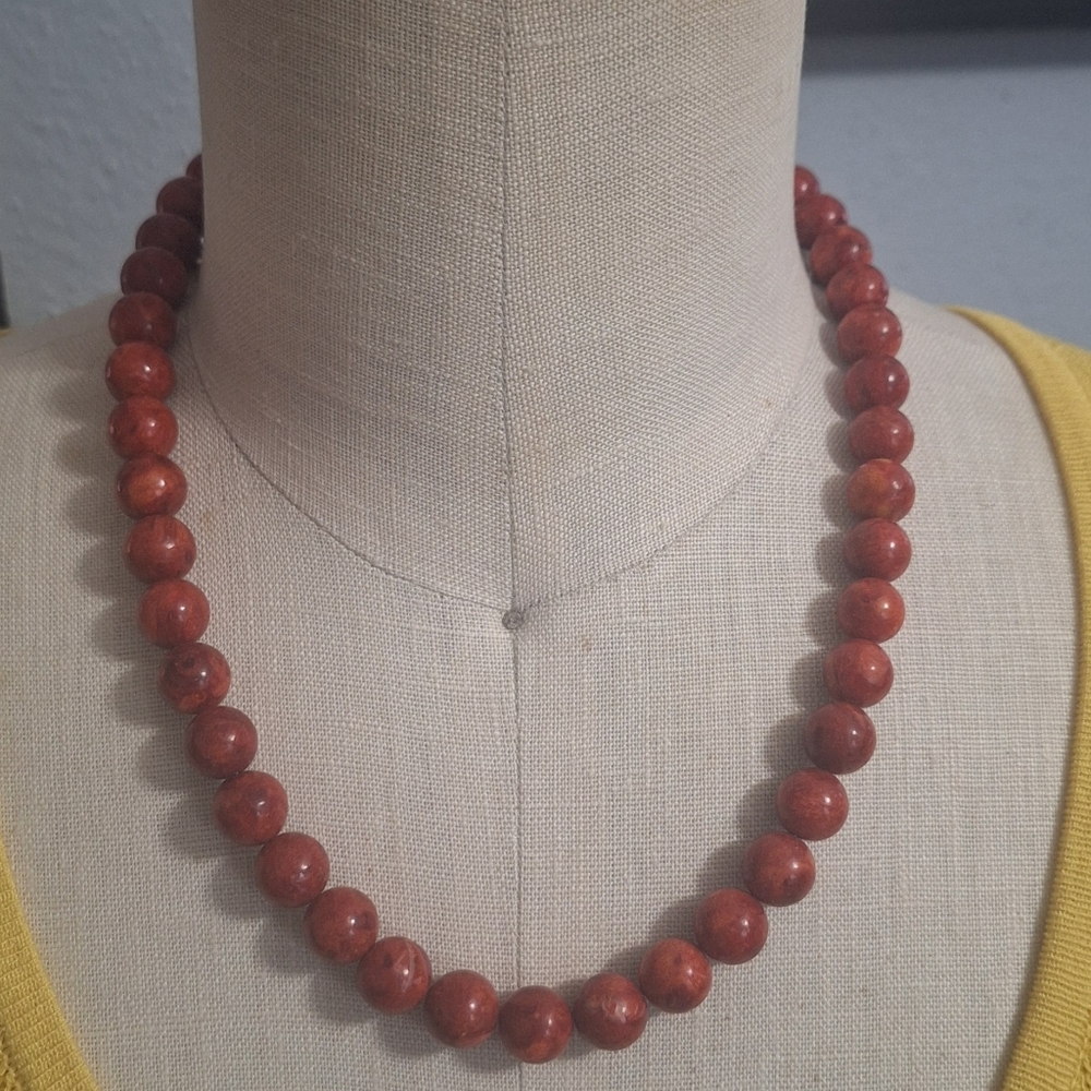 Elegant Red Stone Beaded Necklace Silvertone W/Toggle